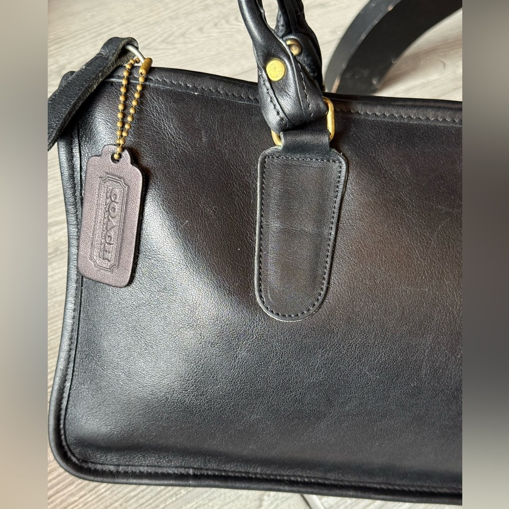 1980’s Coach Club Satchel, 2 handles, large zipper, original tag. 0072-917. EUC - Picture 14 of 16